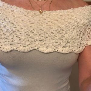 Light weight sweater